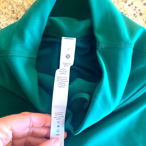 Lululemon align size 0 28 inch winter green - Picture 4 of 7